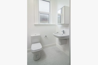 2 Bedroom Apartment Flat/apartment To Rent - Bathroom