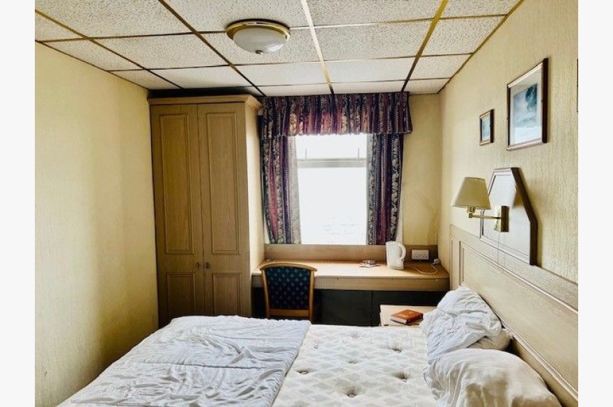 62 Bedroom Hotel For Sale - Photograph 9