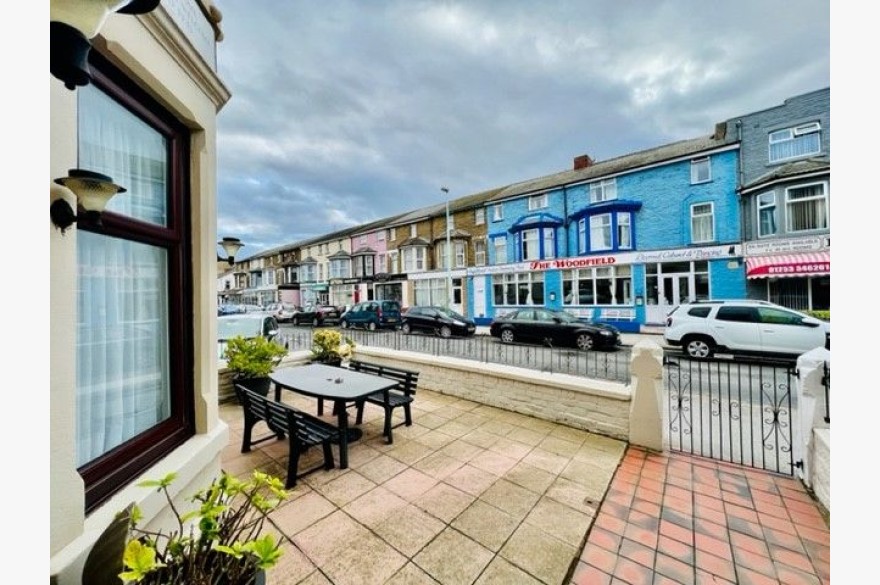 Investment Property For Sale - Photograph 12